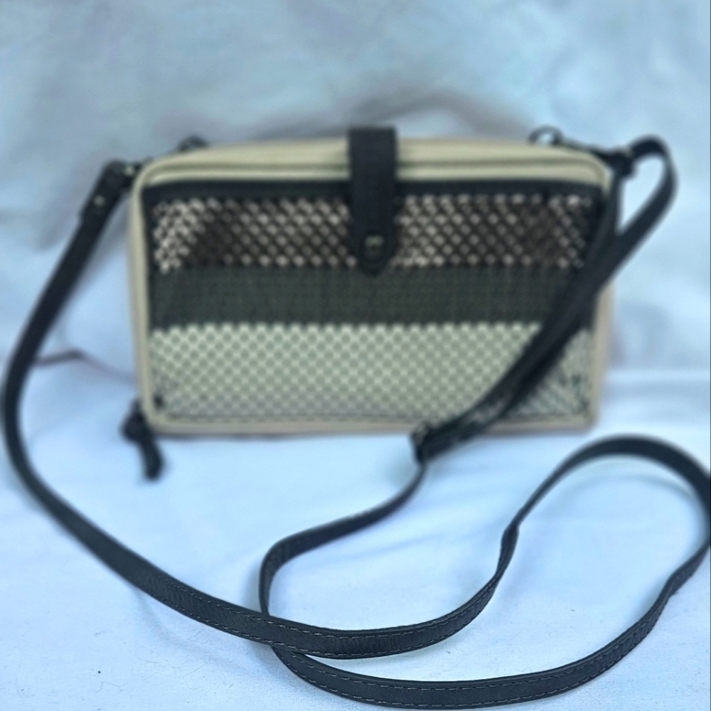 THE SAK Leather Crossbody/Shoulder Purse Wallet Tricolor